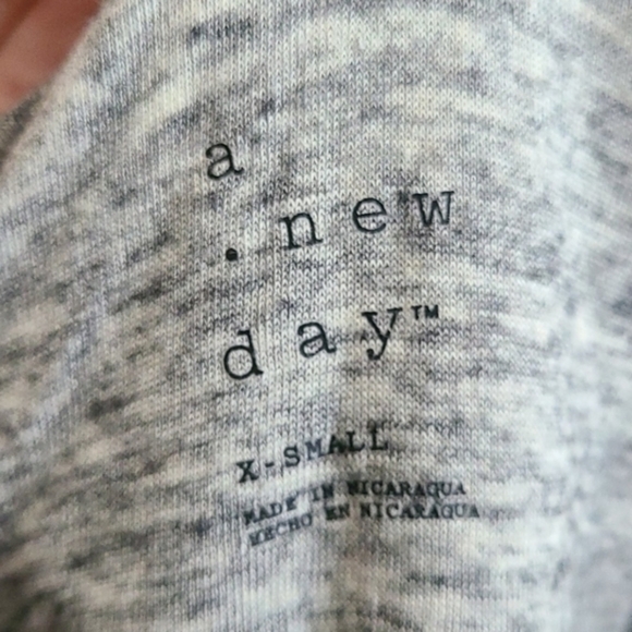 [A New Day] Gray Long Sleeve - Size XS - Picture 5 of 6